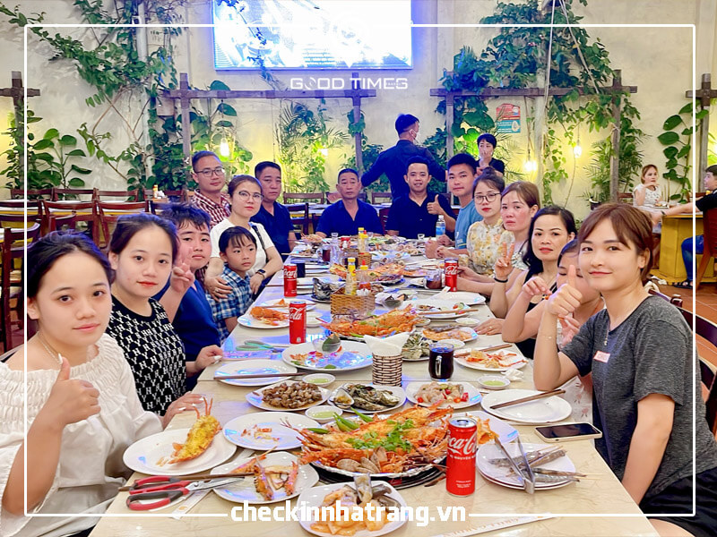 Buffet hải sản Nha Trang Grill Garden gia đình